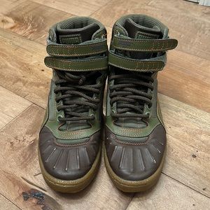 PUMA SKY II HIGH Mens Green/Brown Duck Boot Athletic High Top Size 5.5 women’s 7